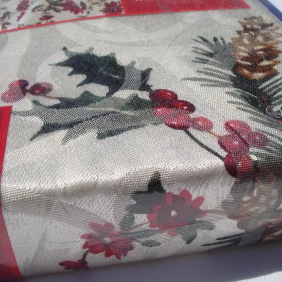 60" x 102" OBLONG Fabric Tablecloth FOOD NETWORK Christmas Winter Juniper Berry - Picture 8 of 8
